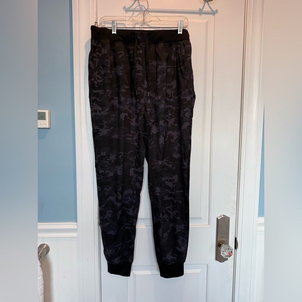 Pudolla Men’s Black Camo Jogger Pants Large